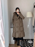 雪中飛（SNOWFLYING）羽絨服女士2025年冬裝新款鵝絨服韓版百搭過(guò)膝加厚中長(cháng)款外套女 深卡其色 S 160/84A 曬單實(shí)拍圖