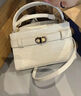 CHARLES&KEITH鱷魚紋凱莉包手提斜挎婚包包女包生日禮物CK2-50270880-1 Ivory象牙色 S 曬單實(shí)拍圖