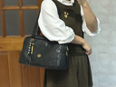 BAGTREE包包樹(shù)風(fēng)信包新款植鞣牛皮波士頓包單肩腋下大容量通勤保齡球女包 檀黑色+黑色啟笛掛件 小眾輕奢女包 曬單實(shí)拍圖