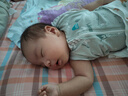 LOVE TO DREAM嬰兒防驚跳睡袋春夏輕薄款薄棉寶寶防踢被投降式睡袋 綠色兔M碼 曬單實拍圖