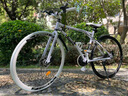 踏美死飛自行車(chē)輕便減震越野男女學(xué)生變速代步車(chē)公路城市騎行自行車(chē) 30高刀-白黑白色+騎行大禮包 26寸24速直把 曬單實(shí)拍圖