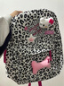 Next Kiss原創(chuàng  )Hellokitty小眾書(shū)包復古秋冬KT雙肩包可愛(ài)豹紋學(xué)生大容量背包 黑白豹紋 曬單實(shí)拍圖
