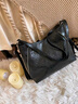 CinvaiKrose單肩包包女包2025新款大容量通勤托特包斜挎雙肩包生日圣誕節禮物 黑色【送女友老婆女生禮物走心實(shí)用】 曬單實(shí)拍圖