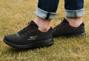 斯凱奇（Skechers）男鞋秋冬休閑鞋網(wǎng)面健步鞋軟底輕便戶(hù)外運動(dòng)鞋跑步鞋216281 曬單實(shí)拍圖