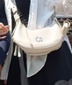 蔻一（Cnoles）趙昭儀同款包包女包2025玄月包女士斜挎包高級感餃子包七夕禮物 奶油白-新款實(shí)用生日禮物送女友 曬單實(shí)拍圖