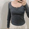 UR2025冬季新款女裝簡(jiǎn)約松弛感亨利領(lǐng)短款修身T恤UYB450013 花灰 L 曬單實(shí)拍圖