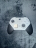 微軟（Microsoft）Xbox無(wú)線(xiàn)游戲手柄 Elite 2精英2代二代 白色青春版 無(wú)線(xiàn)控制器 藍牙 PC/平板/手機 Steam 明末 曬單實(shí)拍圖