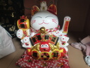智匯招財貓開(kāi)業(yè)大擺件自動(dòng)招手電動(dòng)搖手大號陶瓷新店開(kāi)業(yè)大吉喬遷禮物 【財福雙收】33*26*32-存錢(qián) 【禮盒+坐墊+圍脖】電池插電兩用 曬單實(shí)拍圖