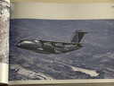 空天利劍 中國空軍戰機圖志 央視軍事、國防工業(yè)、藍天出版社聯(lián)合推出 “最美的書(shū)”設計師周偉偉傾力打造 曬單實(shí)拍圖