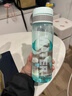 茶花水杯超大容量塑料水杯男便攜水瓶太空杯戶(hù)外運動(dòng)大號水壺女 綠色 900ml 曬單實(shí)拍圖