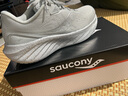 Saucony【彭于晏同款】索康尼勝利22專(zhuān)業(yè)強緩震跑鞋男厚底跑步鞋運動(dòng)鞋男 灰603【全息銀】 41 曬單實(shí)拍圖