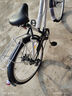 飛鴿（FLYING PIGEON）自行車(chē)成人通勤車(chē)自行車(chē)學(xué)生單車(chē)成人自行車(chē)通勤自行車(chē)城市公路車(chē) 高配黑|6速+雙碟剎+充氣胎+禮包 26寸|身高160-185cm 曬單實(shí)拍圖