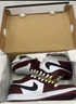 耐克NIKE男子休閑鞋喬丹AJ1 JORDAN 1 運動(dòng)鞋HF3148-102紅黑/紅白44 曬單實(shí)拍圖