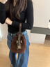 clolv kiss秋冬麂皮水桶包女蝴蝶結手提菜籃子包大容量真皮單肩斜挎托特包包 咖啡色 曬單實(shí)拍圖