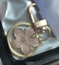 SunToMoon簡(jiǎn)約少女心梨花鑰匙扣日系花朵書(shū)包掛件韓系閨蜜潮流配飾包包配件 曬單實(shí)拍圖