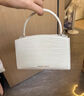 CHARLES&KEITH鱷魚(yú)紋凱莉包手提斜挎婚包包女包生日禮物CK2-50270880-1 Ivory象牙色 S 曬單實(shí)拍圖
