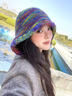 回傾毛線(xiàn)帽女川西旅游帽子大頭圍民族風(fēng)彩色針織帽加厚保暖冷帽護耳 彩虹色 【建議55-65cm】 曬單實(shí)拍圖