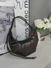 鹿師傅真皮原創(chuàng  )牛角包設計感單肩包腋下包通勤大容量女包月牙包餃子挎包 咖色 曬單實(shí)拍圖