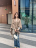 BESNOS100%羊毛披肩女春秋2025新款外搭毛毯斗篷外套冬季辦公室圍巾披風(fēng) 卡其色130*150cm【禮盒包裝】 曬單實(shí)拍圖