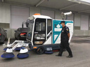 領(lǐng)馭智能小型工業(yè)電動(dòng)掃地車(chē)駕駛式工廠(chǎng)車(chē)間清掃車(chē)物業(yè)掃地機吸塵車(chē)道路環(huán)衛車(chē)三輪四輪小區園區營(yíng)區保潔車(chē) LY-2500金剛款 曬單實(shí)拍圖