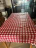 艾薇 桌布防水防油餐桌布pvc茶幾臺布新年圣誕餐墊桌墊紅格子135*180 曬單實(shí)拍圖
