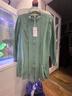 VOA30姆米真絲重磅立領(lǐng)單排扣立體裝飾做舊長(cháng)袖不對稱(chēng)下擺襯衫 BE798 云杉綠(G99) XL 曬單實(shí)拍圖