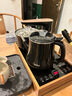 美的（Midea）電熱水壺 全智能自動(dòng)上水電水壺煮茶器保溫茶臺燒水壺一體茶盤(pán)電茶壺煮茶熱水壺消毒三合一燒水器 0.7L 【雙頭茶盤(pán) 9段控溫】MK-C13 曬單實(shí)拍圖