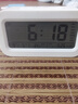 電子鬧鐘學(xué)生智能夜光大屏幕電子鐘多功能溫濕度顯示智能床頭鬧鐘 雅白色【充電款】 智能播報 曬單實(shí)拍圖