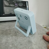 得力（deli）電子室內溫濕度計掛立高清液晶屏簡(jiǎn)約按鍵易操作家用車(chē)內溫度長(cháng)續航時(shí)間老人易懂表情便攜 藍LE527 曬單實(shí)拍圖