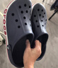 卡駱馳（CROCS）洞洞鞋貝雅卡駱班輕便耐磨一腳蹬休閑鞋|205089 黑色/白色-066 44 (280mm) 曬單實(shí)拍圖