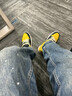 JordanAir1MidNewLove經(jīng)典舒適防滑耐磨中幫復(fù)古籃球鞋男款黑黃色 黑黃色 40 曬單實(shí)拍圖