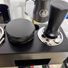 Mongdio布粉器套裝意式咖啡器具壓粉錘家用咖啡機手柄填壓工具 51-58mm通用底座-黑色 曬單實(shí)拍圖