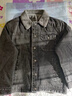 LAXSESU棉服男牛仔夾克棉服男韓版潮流修身刺繡羊羔絨毛領外套帥 黑灰色【加絨加厚】 L 115-125斤 曬單實拍圖