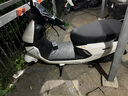 嘉陵電動(dòng)摩托車(chē) 可上牌京東自營(yíng)高功率1500W長(cháng)續航踏板電動(dòng)車(chē)天能電池72V20Ah【小九·光釉白】 曬單實(shí)拍圖