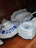 富玉景德鎮(zhèn)高顏值青花瓷玲瓏餐具套裝高級(jí)感喬遷家用輕奢陶瓷碗碟 萬壽蓮套裝（釉下彩） 58頭 曬單實(shí)拍圖