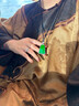 宋都翡翠無(wú)事牌吊墜冰種滿(mǎn)綠陽(yáng)綠玉吊墜男女款鑲鉆翡翠處理S925銀鑲嵌 曬單實(shí)拍圖