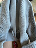 逸紅顔（E.Beauty）瑤芳2025年春裝新品澳毛紗毛衣女盤(pán)扣長(zhǎng)袖開(kāi)衫旗袍外套 藍(lán)灰色 L 曬單實(shí)拍圖