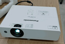 松下（Panasonic）PT-LMZ420C激光投影儀 家用辦公會(huì )議室專(zhuān)用高亮白天培訓教學(xué)商務(wù)機（全高清WUXGA 4500流明） 曬單實(shí)拍圖