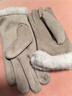 恒源祥毛絨手套女冬季加絨加厚防風(fēng)防寒騎行電動(dòng)車(chē)開(kāi)車(chē)保暖麂皮手套 淺卡其 均碼 曬單實(shí)拍圖