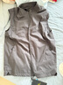 拓路者（Pioneer Camp）戶(hù)外馬甲男女同款24年冬季立領(lǐng)中性時(shí)尚運動(dòng)彈力保暖背心馬夾男 巖石灰 XL 曬單實(shí)拍圖