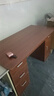 甘慕實(shí)木辦公桌辦公室職員電腦桌財務(wù)工位雙人位桌椅組合簡(jiǎn)易書(shū)桌子 【五抽帶門(mén)】深胡桃色120cm cm 曬單實(shí)拍圖