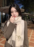 WUCANLI純羊毛圍巾女士冬季新中式刺繡保暖披肩送女生生日禮物禮盒裝 玉蘭-奶白色 曬單實(shí)拍圖