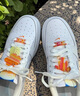 耐克（NIKE）官方空軍一號女子板鞋夏新款運動鞋 AIR FORCE 1 IB8875 111白/白/白/冰川藍/柔黃/醒目橙 38.5 曬單實拍圖