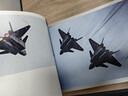 【全網(wǎng)首發(fā)】京東典藏禮盒版：空天利劍 中國空軍戰機圖志+“飛龍在天”徽章兩用冰箱貼三枚+殲-35空天藍帽（盒裝）  央視軍事、國防工業(yè)、藍天出版社聯(lián)合推出 “最美的書(shū)”設計師周偉偉傾力打造 曬單實(shí)拍圖