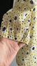 MO&Co.雛菊碎花V領(lǐng)交叉門(mén)襟泡泡袖短款上衣襯衫法式度假風(fēng)摩安珂 黃底小碎花 S 160 曬單實(shí)拍圖