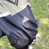 adidas陳冠希同款街頭漫游系列復古V領(lǐng)套頭衫秋季阿迪達斯三葉草 黑色/巖層橄欖綠     S 曬單實(shí)拍圖