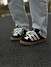 adidas「鯊魚(yú)面包鞋」ADIMATIC經(jīng)典滑板鞋男女阿迪達斯官方三葉草 黑色/白色   38 曬單實(shí)拍圖