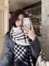 CharisKitty圍巾女2026冬季新款格紋圍脖氛圍感大披肩情人節生日禮物送女生 Bla&White黑白色【禮盒包裝】 曬單實(shí)拍圖
