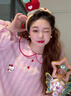 韓姿朵HelloKitty凱蒂貓粉色條紋睡裙睡衣女春秋純棉長(cháng)袖甜美可愛(ài)家居裙 C4621 M 曬單實(shí)拍圖