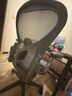 赫曼米勒（HERMAN MILLER）AERON電腦椅人體工學(xué)椅辦公椅升降扶手透氣面料 中號(hào)石墨色 曬單實(shí)拍圖
